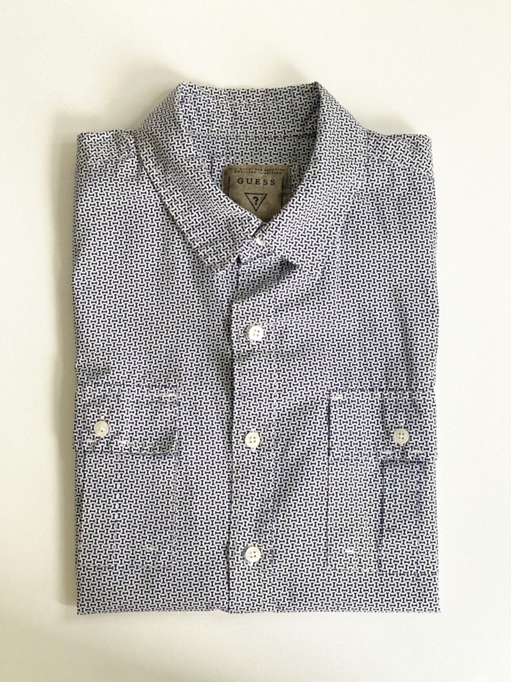 Guess Men’s Short Sleeve Button Up Shirt M Micro Print Casual Summer